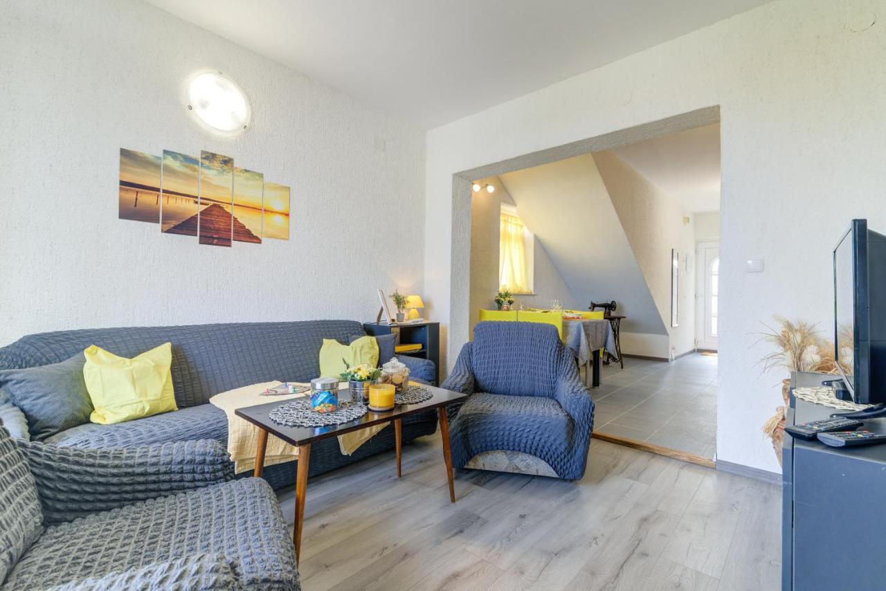 Apartman Sunce Сень Экстерьер фото